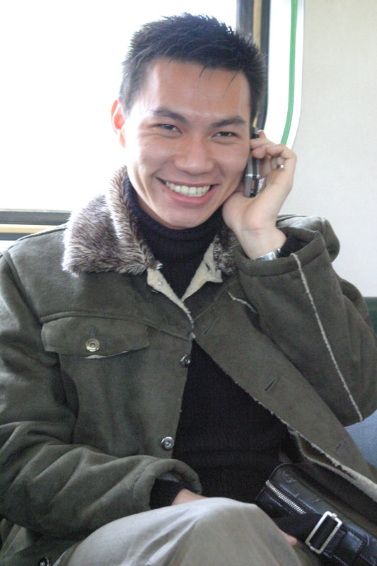 台灣鐵路旅遊攝影街拍帥哥蘋果日報2005-03-05攝影照片6
