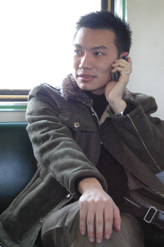 台灣鐵路旅遊攝影街拍帥哥蘋果日報2005-03-05攝影照片11