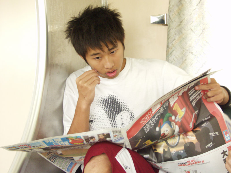 台灣鐵路旅遊攝影街拍帥哥蘋果日報20060730攝影照片17
