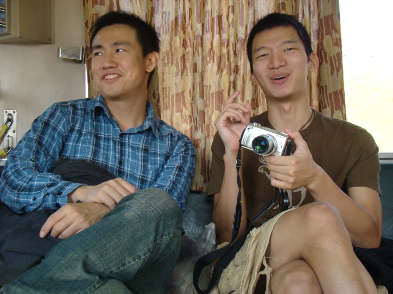 台灣鐵路旅遊攝影街拍帥哥談相機2010-01-10攝影照片37