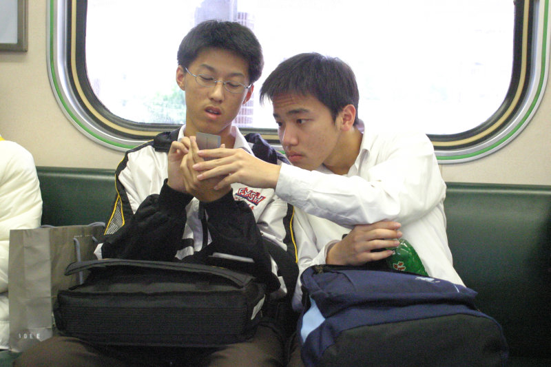 台灣鐵路旅遊攝影街拍帥哥豐原高中2005-03-18攝影照片1