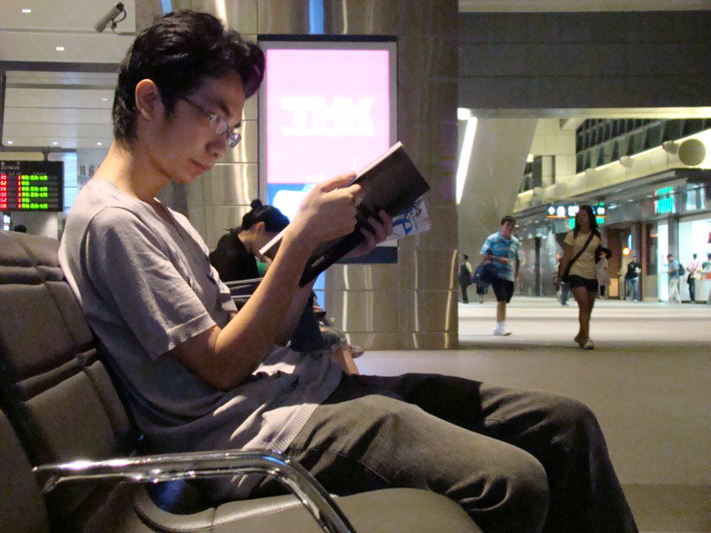 台灣鐵路旅遊攝影高鐵台灣高鐵台中烏日站旅客特寫篇攝影照片45