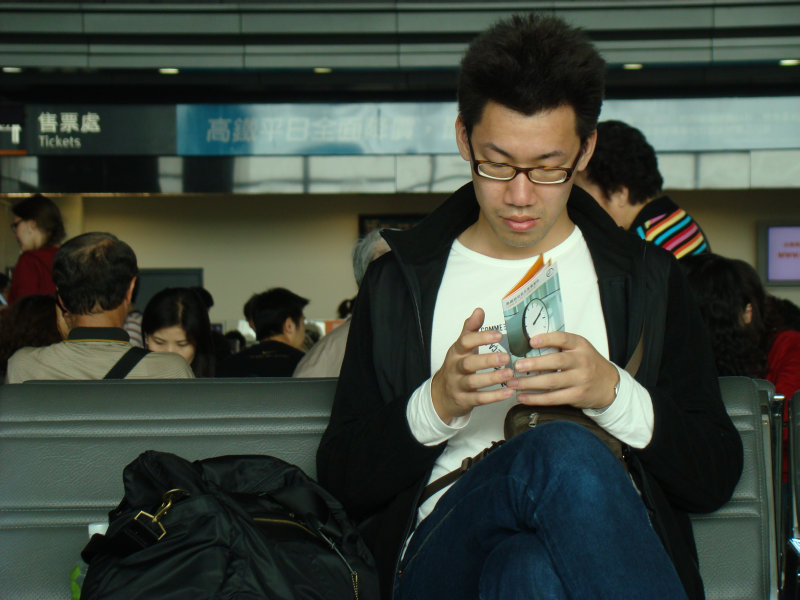 台灣鐵路旅遊攝影高鐵台灣高鐵台中烏日站旅客特寫篇攝影照片204