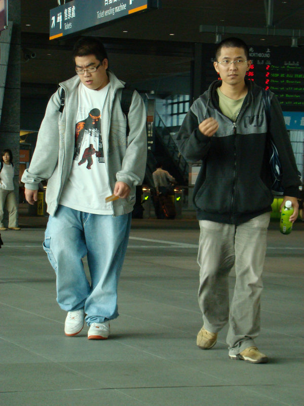 台灣鐵路旅遊攝影高鐵台灣高鐵台中烏日站旅客特寫篇攝影照片217