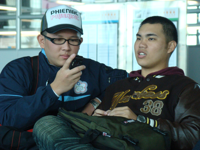 台灣鐵路旅遊攝影高鐵台灣高鐵台中烏日站旅客特寫篇攝影照片263