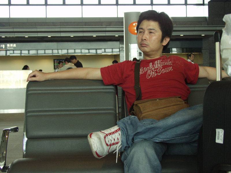 台灣鐵路旅遊攝影高鐵台灣高鐵台中烏日站旅客特寫篇攝影照片303