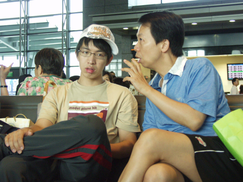 台灣鐵路旅遊攝影高鐵台灣高鐵台中烏日站旅客特寫篇攝影照片399