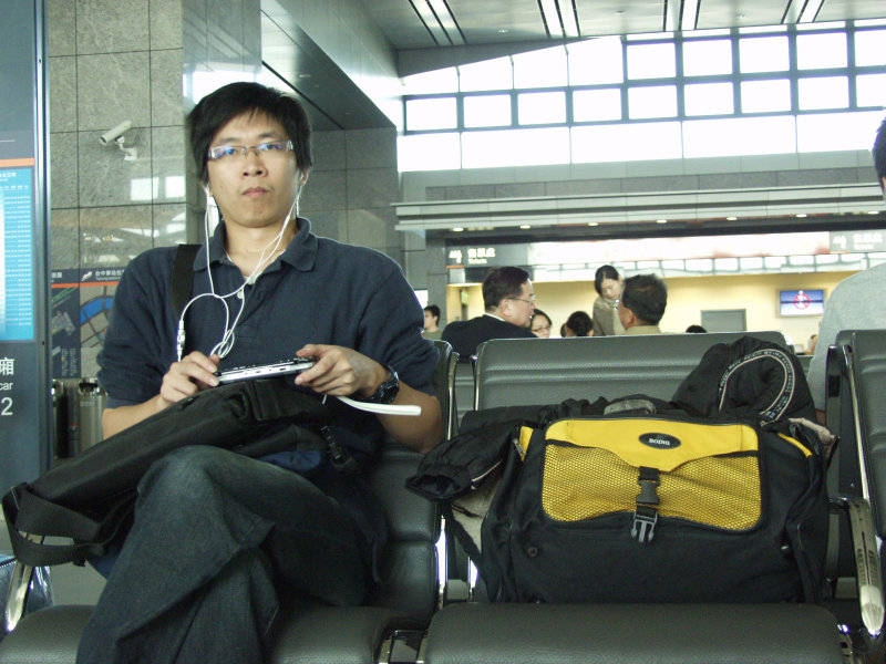 台灣鐵路旅遊攝影高鐵台灣高鐵台中烏日站旅客特寫篇攝影照片404
