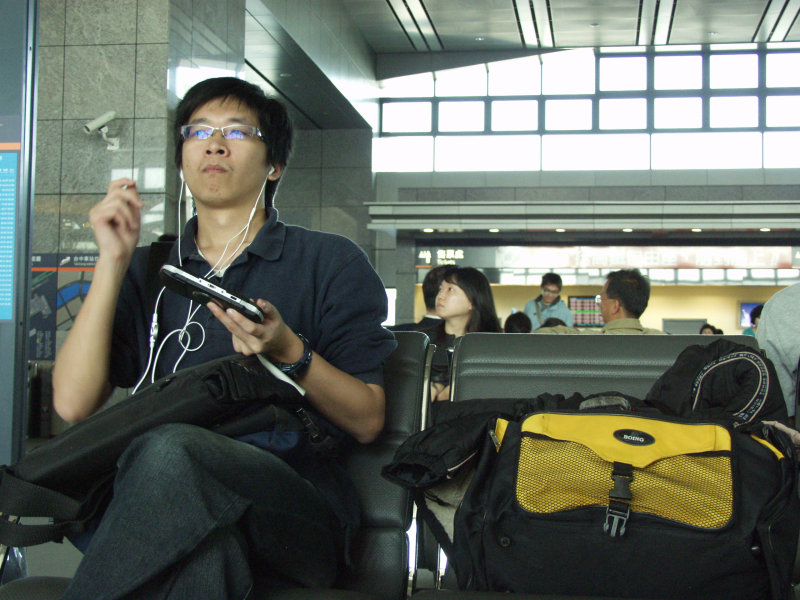 台灣鐵路旅遊攝影高鐵台灣高鐵台中烏日站旅客特寫篇攝影照片407