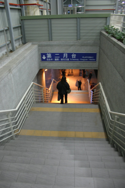 台灣鐵路旅遊攝影高鐵台鐵新烏日火車站20080307攝影照片16