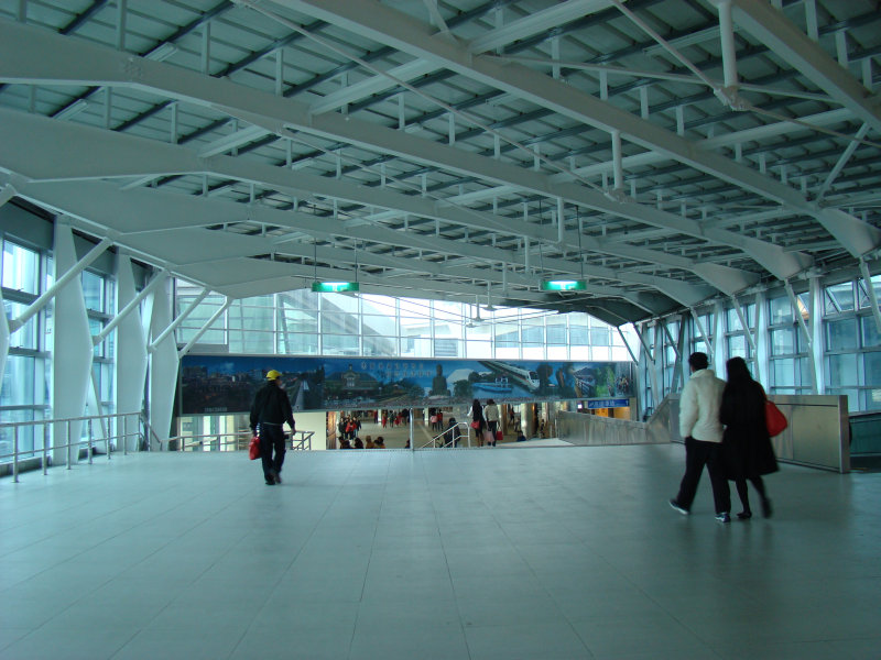 台灣鐵路旅遊攝影高鐵台鐵新烏日火車站建築攝影照片12