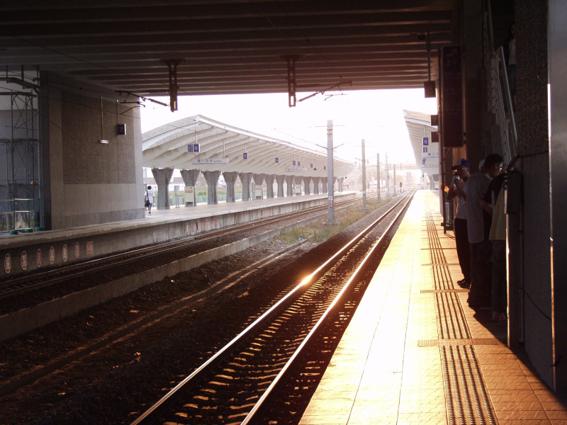 台灣鐵路旅遊攝影高鐵台鐵新烏日火車站建築攝影照片41