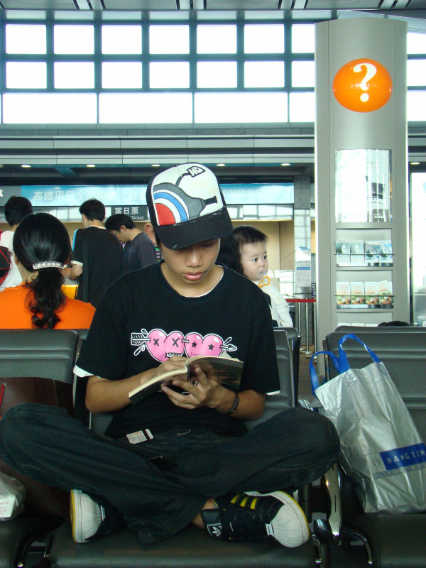 台灣鐵路旅遊攝影高鐵問號標誌20080406攝影照片2