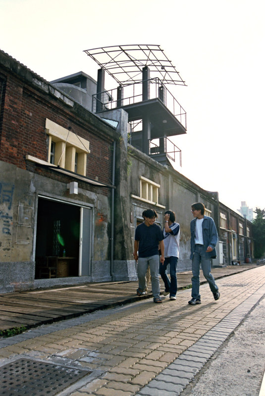 倉庫建築外觀2000年至2003年橘園經營時期台中20號倉庫藝術特區藝術村