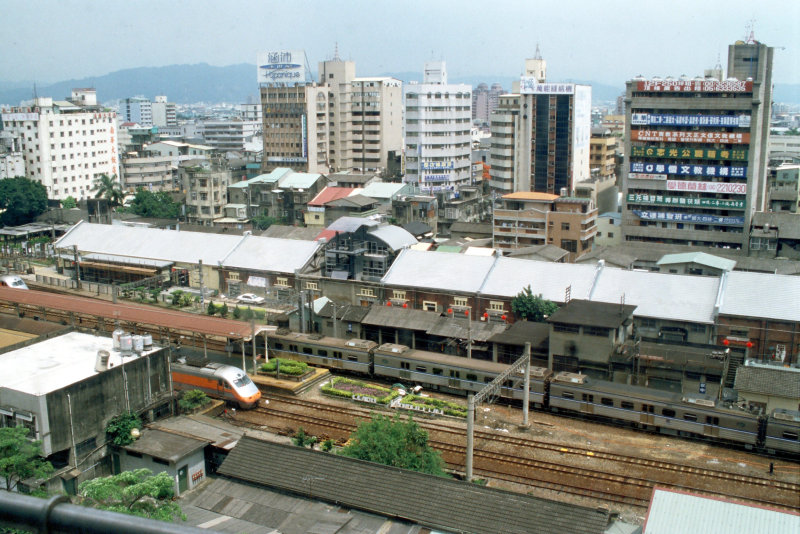 瞭望塔2000年至2003年橘園經營時期台中20號倉庫藝術特區藝術村
