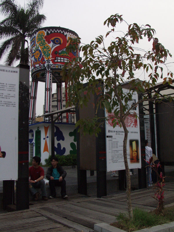 藝術走廊(藝術家工作室前)2000年至2003年橘園經營時期台中20號倉庫藝術特區藝術村