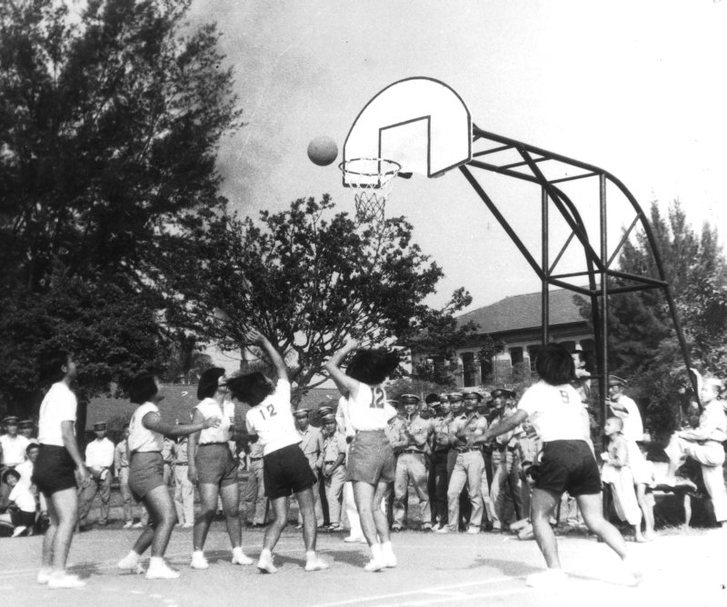 台灣省第一屆農業教育展老照片時光機