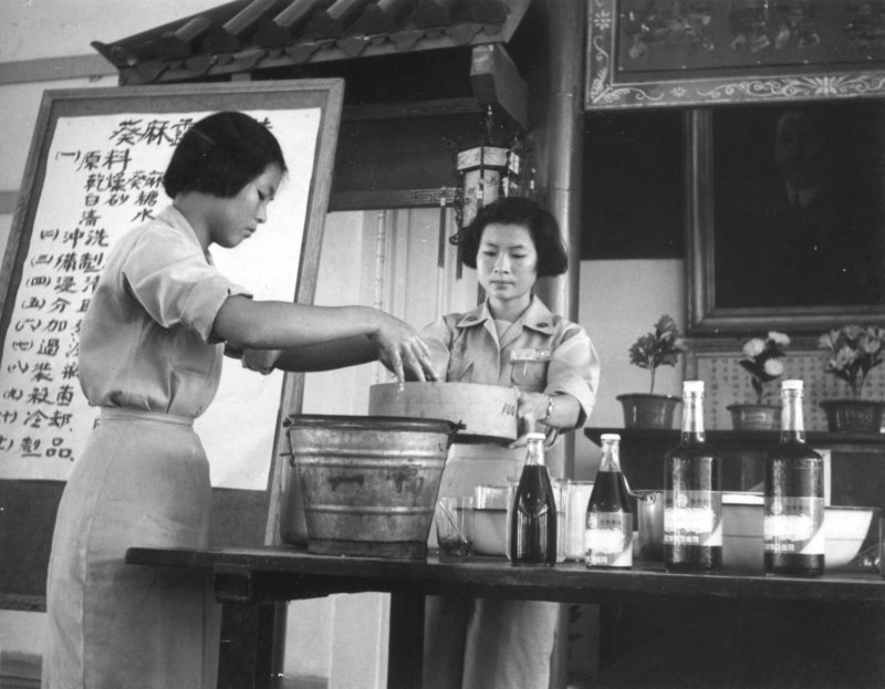 台灣省第一屆農業教育展老照片時光機