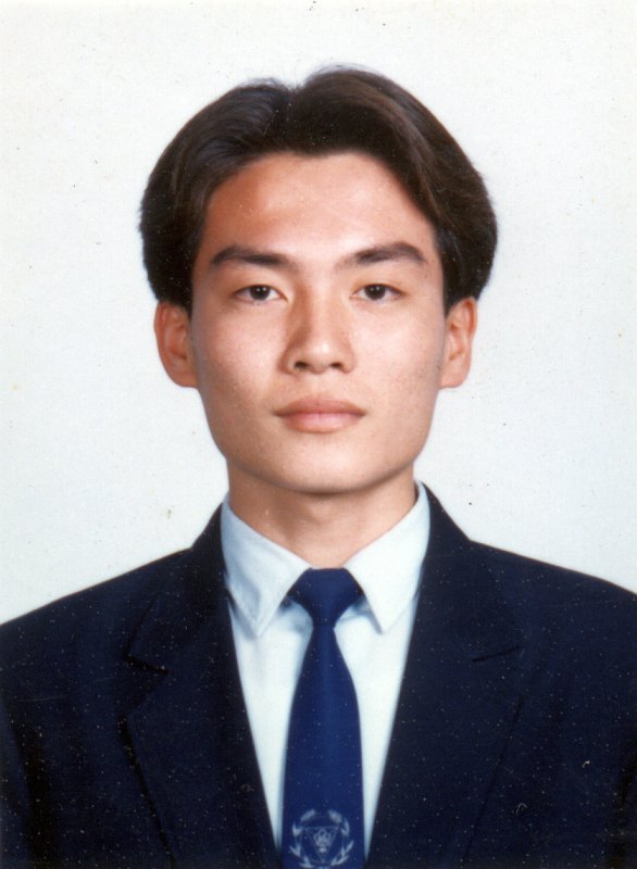 大頭照帥哥同學會老照片時光機