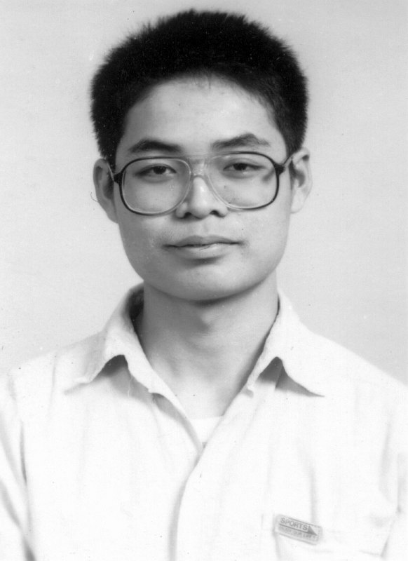 大頭照帥哥同學會老照片時光機