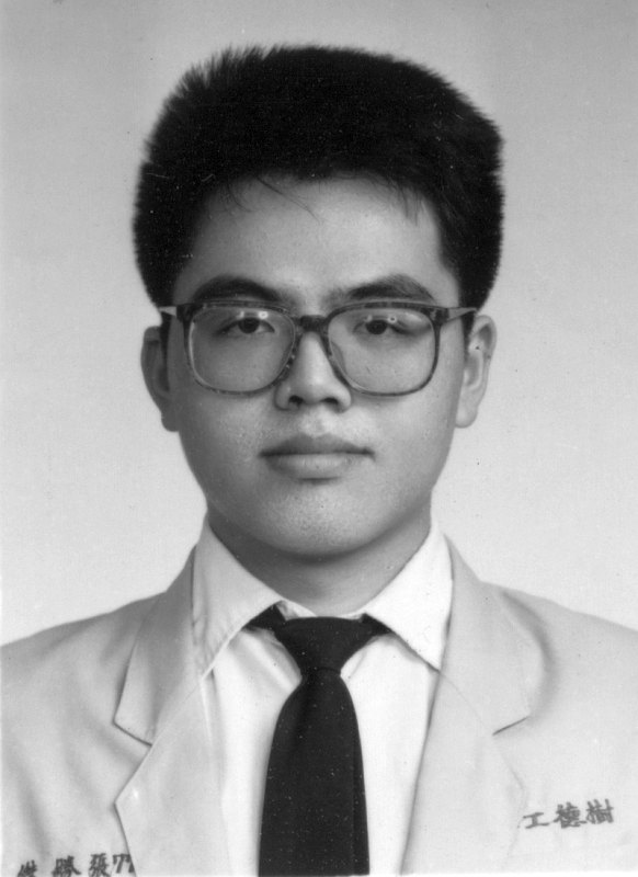 大頭照帥哥同學會老照片時光機