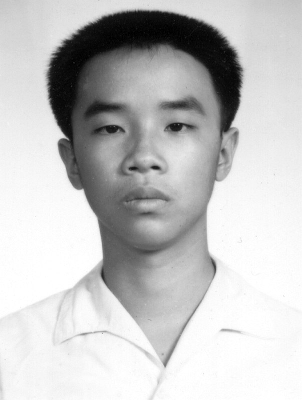 大頭照帥哥同學會老照片時光機