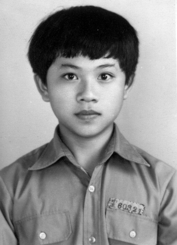 大頭照帥哥同學會老照片時光機