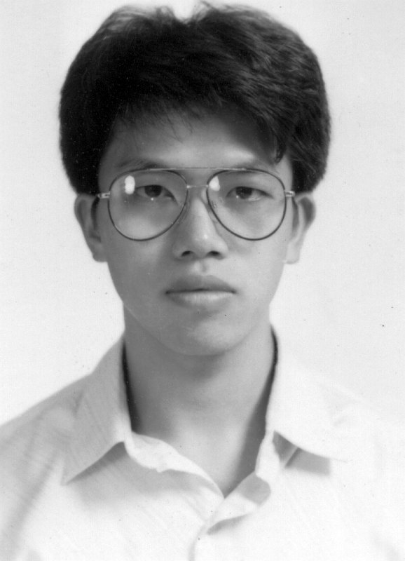 大頭照帥哥同學會老照片時光機