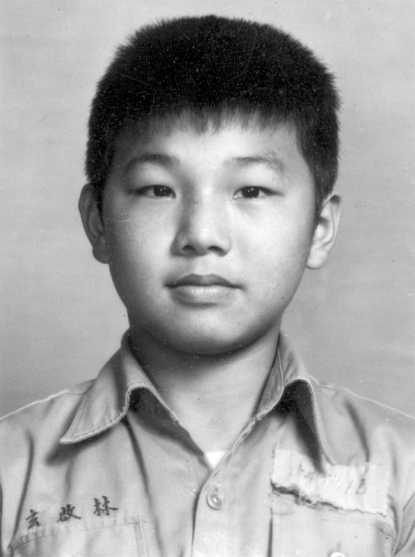 大頭照帥哥同學會老照片時光機