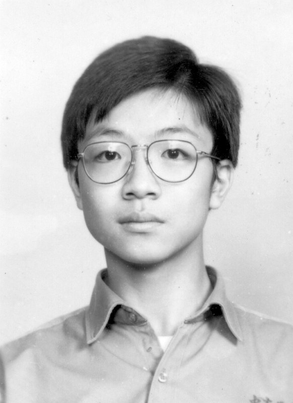 大頭照帥哥同學會老照片時光機