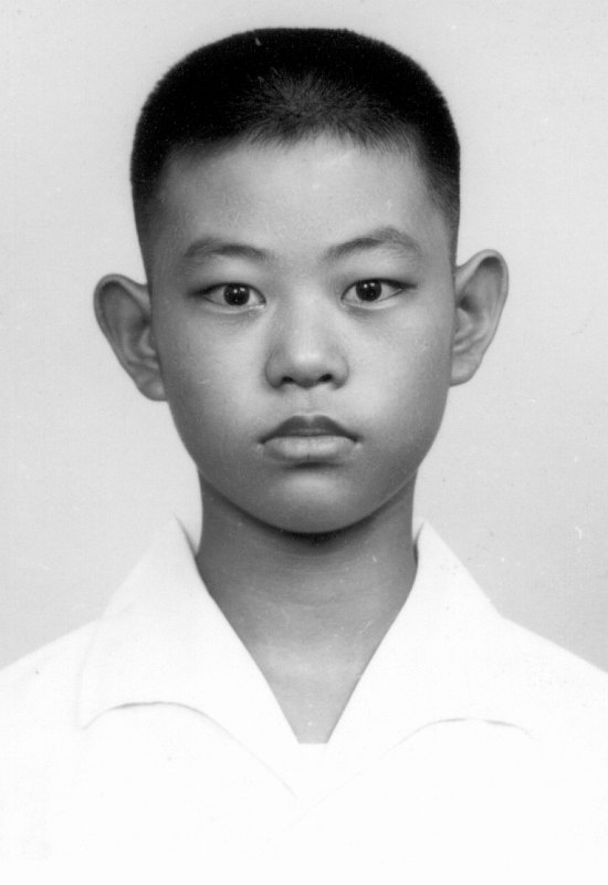 大頭照帥哥同學會老照片時光機