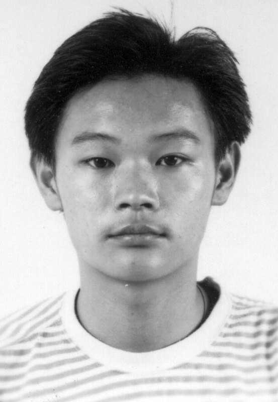 大頭照帥哥同學會老照片時光機