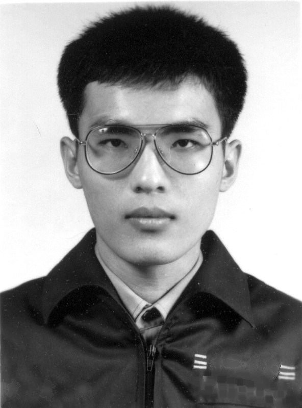 大頭照帥哥同學會老照片時光機