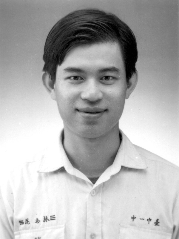 大頭照帥哥同學會老照片時光機