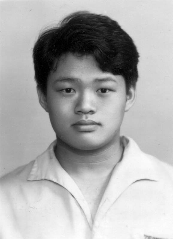 大頭照帥哥同學會老照片時光機