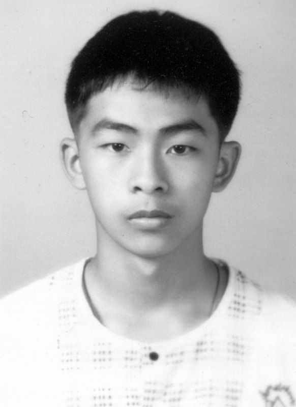 大頭照帥哥同學會老照片時光機