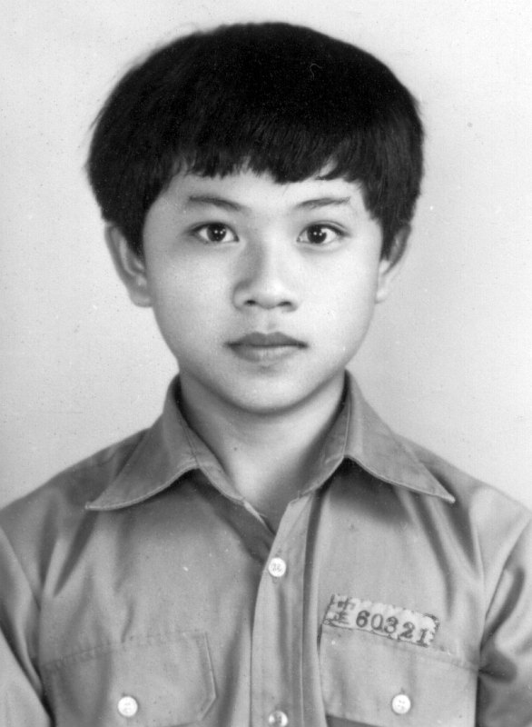 大頭照帥哥同學會老照片時光機