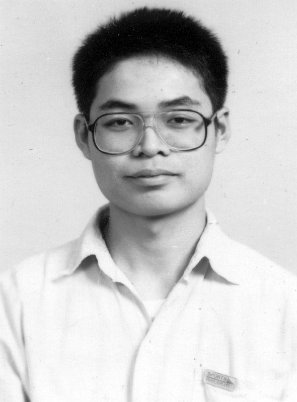 大頭照帥哥同學會老照片時光機