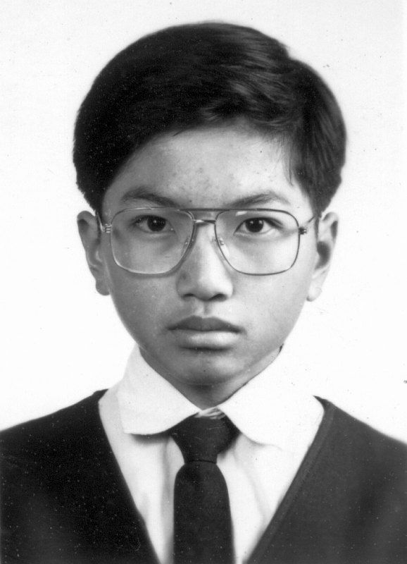 大頭照帥哥同學會老照片時光機