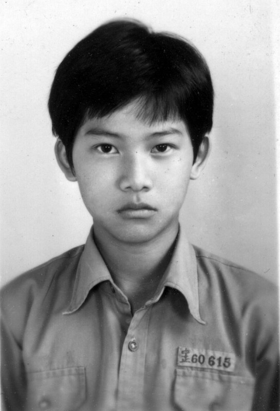 大頭照帥哥同學會老照片時光機