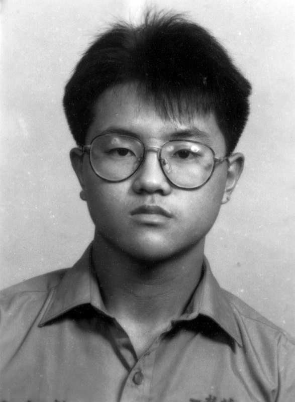 大頭照帥哥同學會老照片時光機