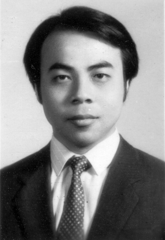 大頭照帥哥同學會老照片時光機