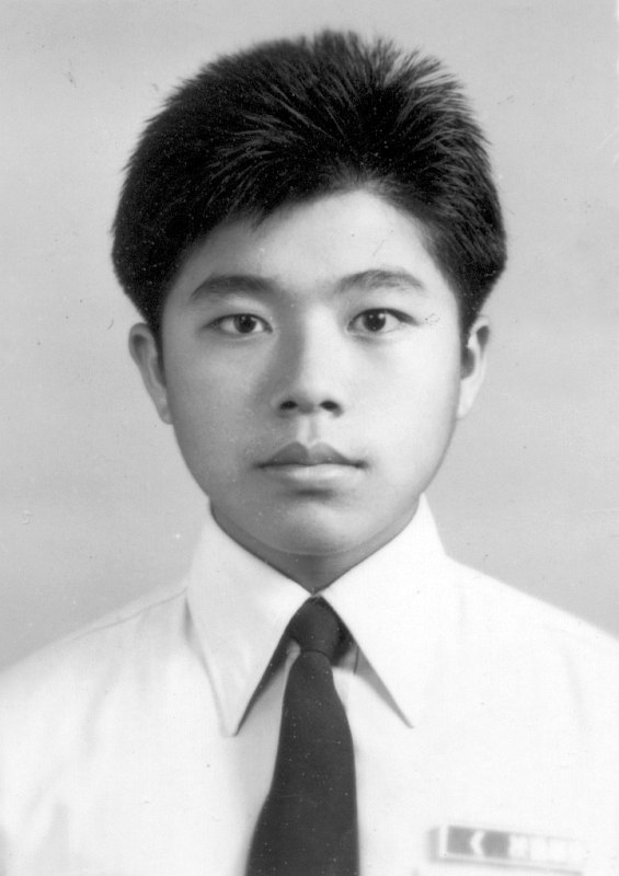 大頭照帥哥同學會老照片時光機