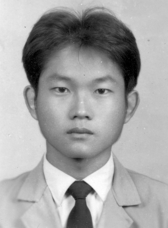 大頭照帥哥同學會老照片時光機