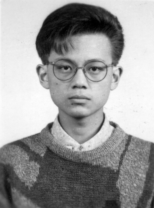 大頭照帥哥同學會老照片時光機