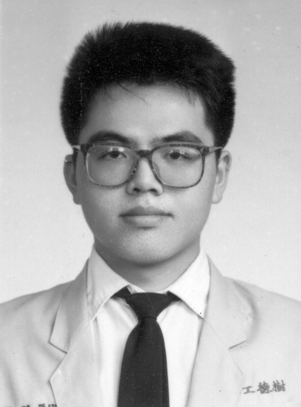 大頭照帥哥同學會老照片時光機