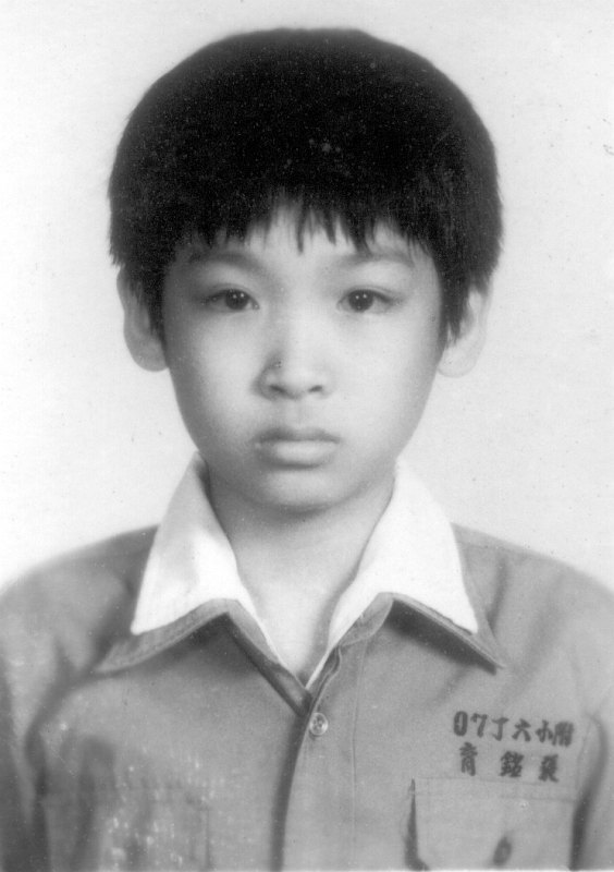 大頭照帥哥同學會老照片時光機