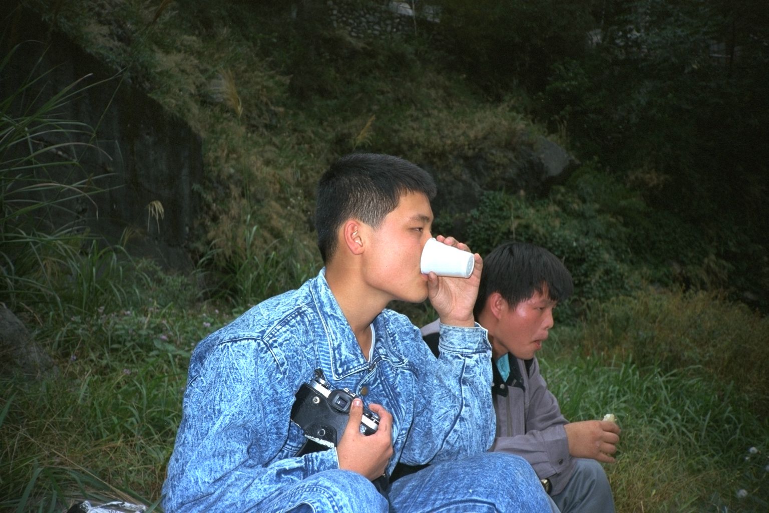 嶺東中學資訊科一班帥哥網路同學會老照片時光機