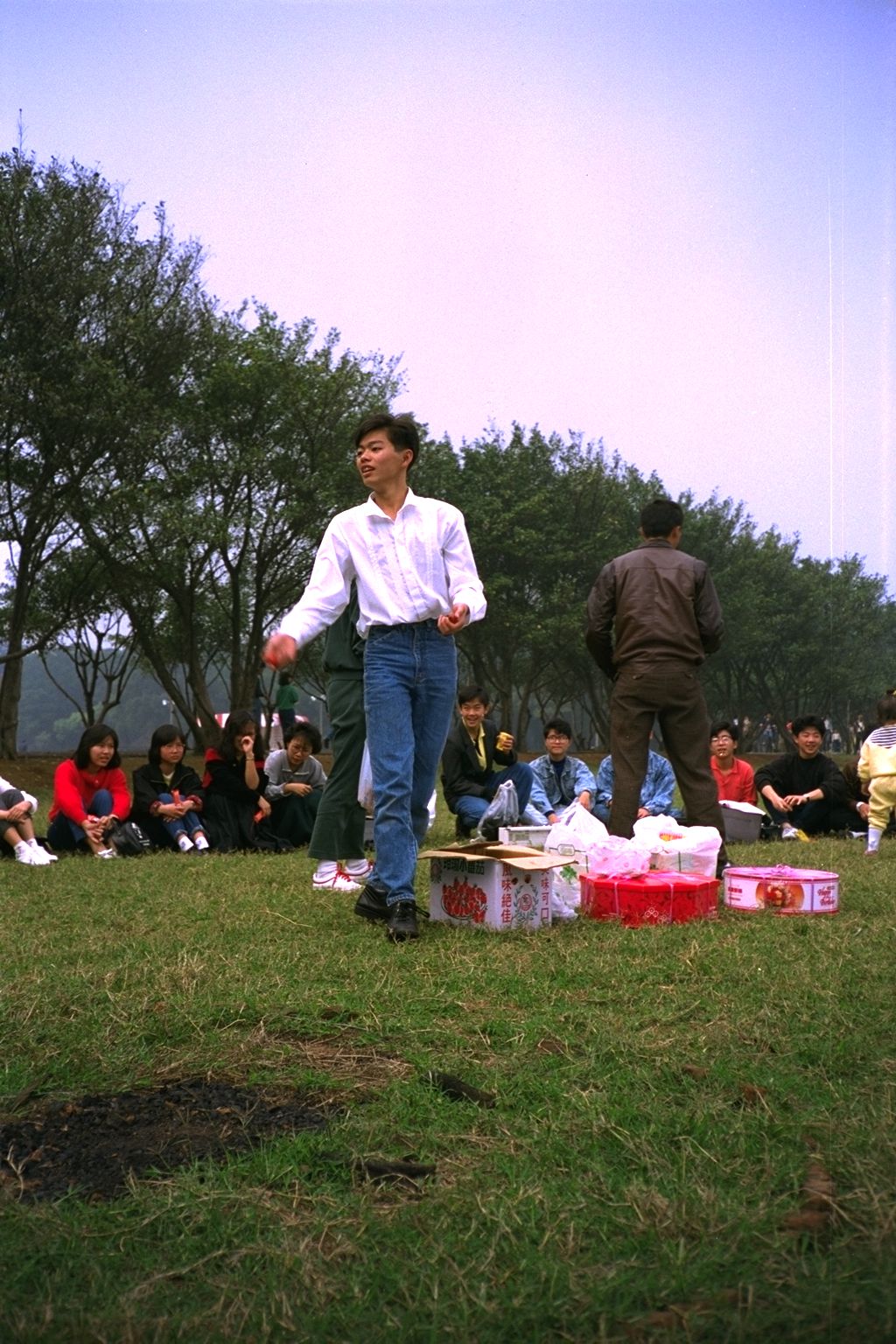 嶺東中學資訊科一班帥哥網路同學會老照片時光機