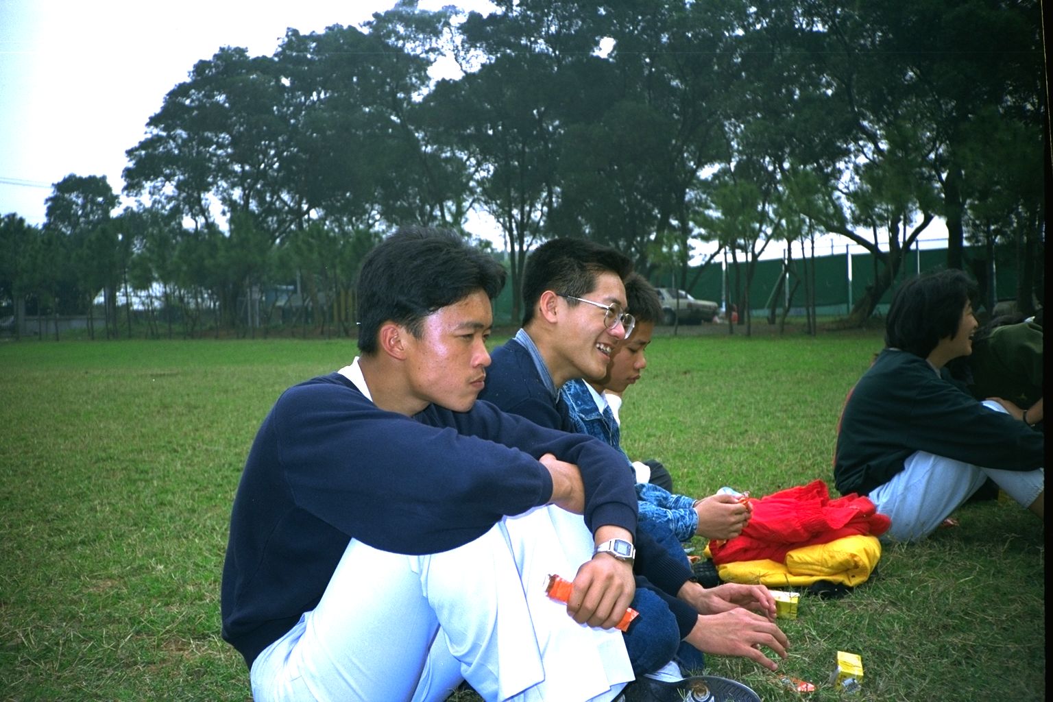 嶺東中學資訊科一班帥哥網路同學會老照片時光機